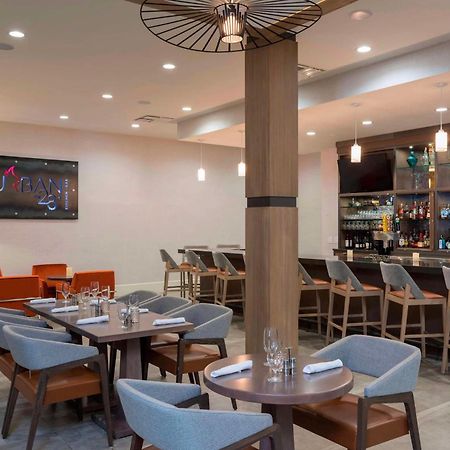 Sonesta Hotel Grand Rapids Airport Экстерьер фото